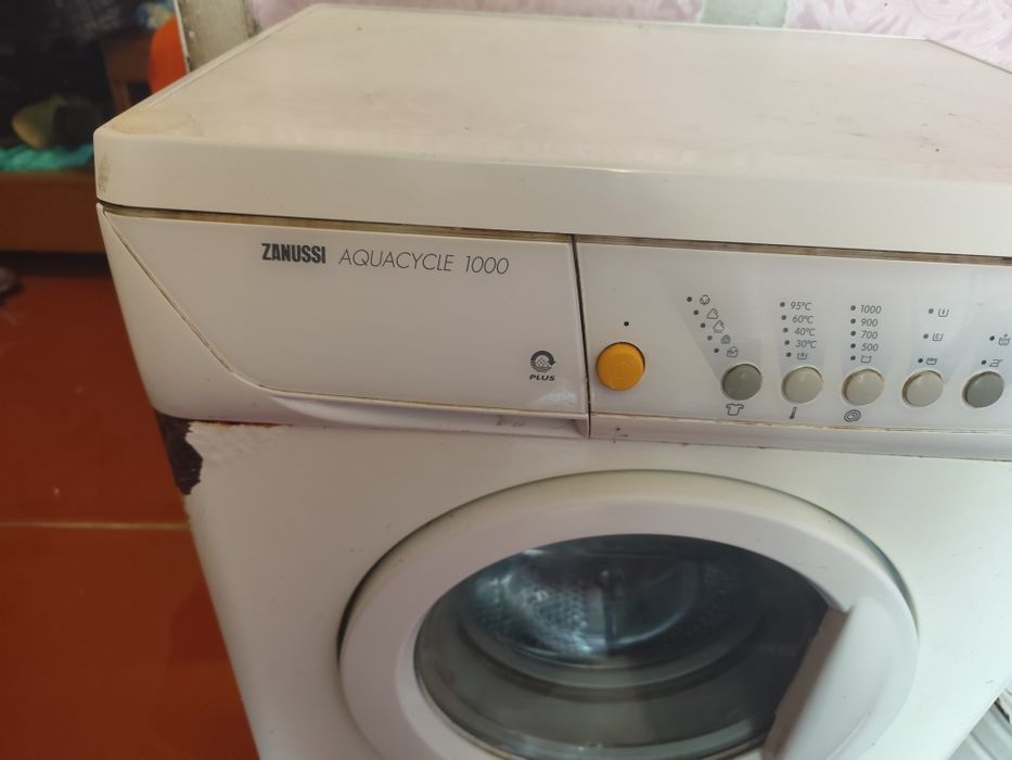 Продам стиральную машину