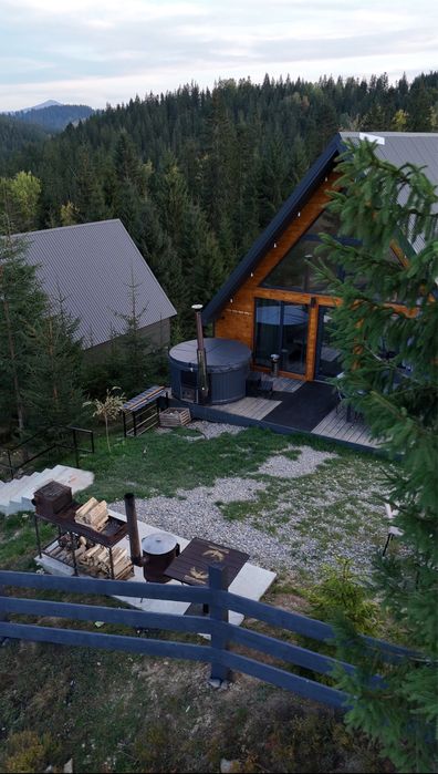 Будинок у горах з власним чаном.Відпочинок у Карпатах.Буковель.