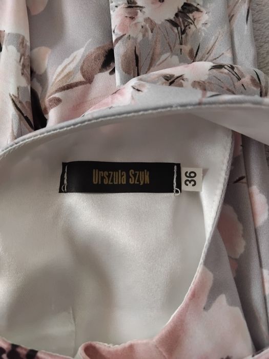 Szara rozkloszowana sukienka koktajlowa w kwiaty Urszula Szyk r. 34/36