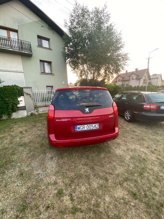 Sprzedam auto peugeot 5008