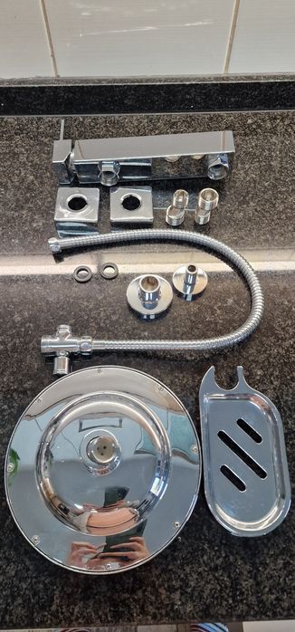 Misturadora de duche e acessorios