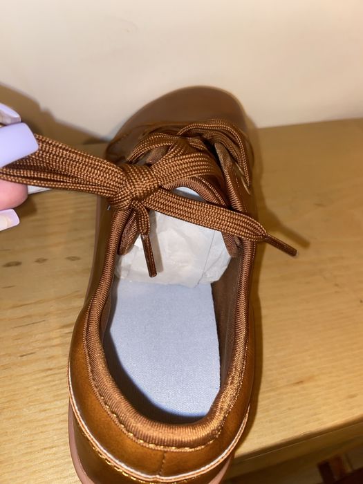 Sapatilha por estrear