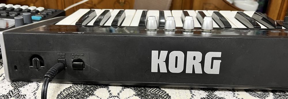 Korg Micro X + Hard Carry Case