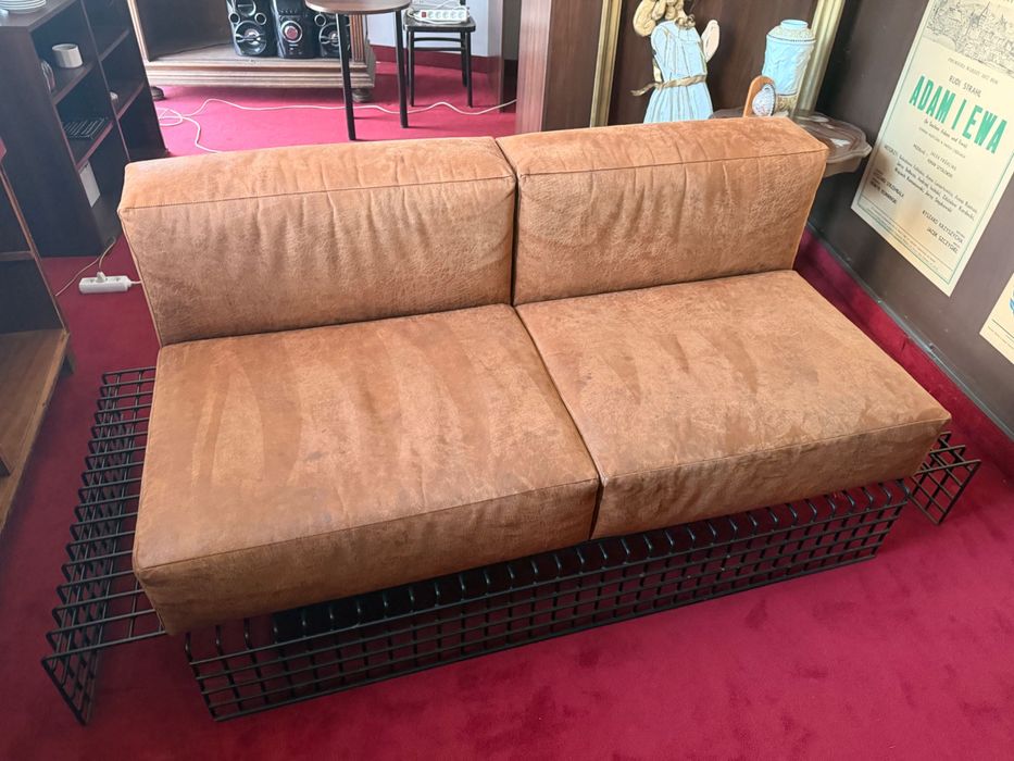 kanapa w stylu loft