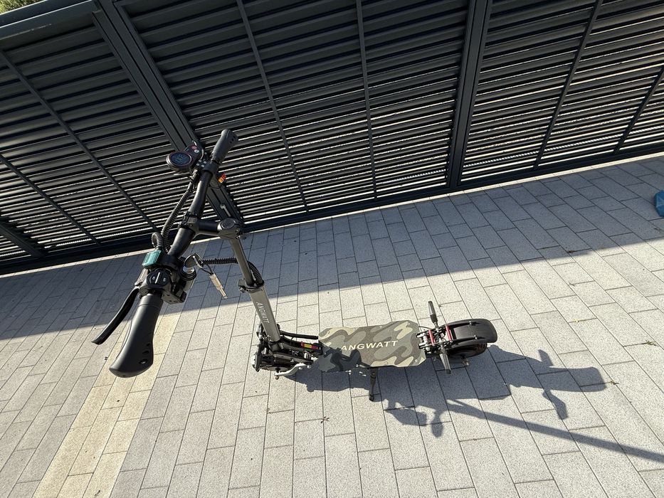 Hulajnoga elektryczna dwa silniki 2x1200W