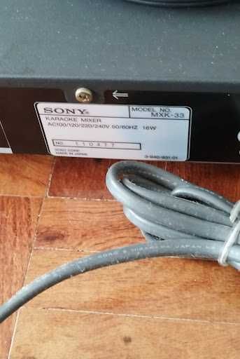 Sistema Sony LaserDisc (PAL/NTSC) + Mixer + Lote 40+ Discos Impecáveis: Raridades Prince, Ópera Wagner e Cinema de Autor. Hardware p/ Colecionismo.