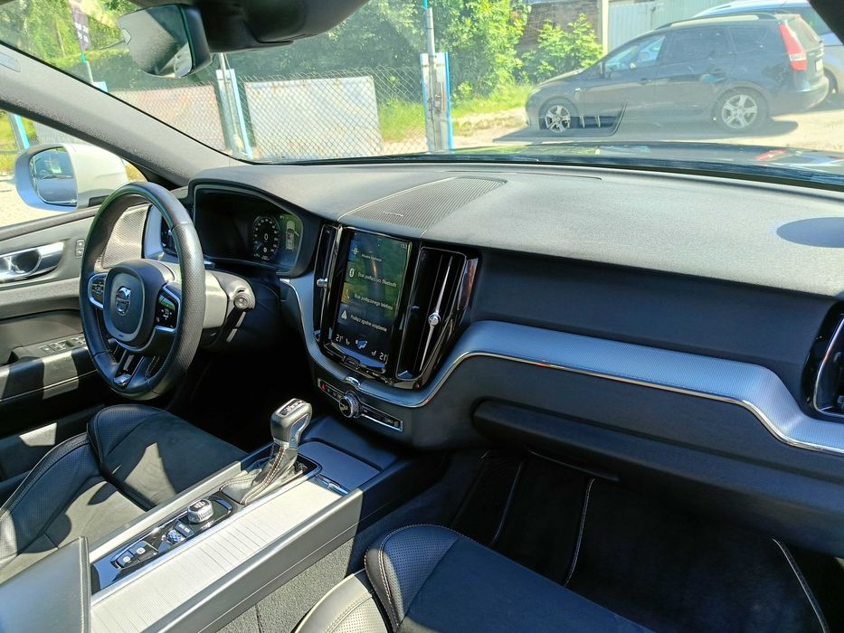 VOLVO XC60 R-Line 2.0 235 KM Pełny Serwis Pewne Auto FULL Piękne