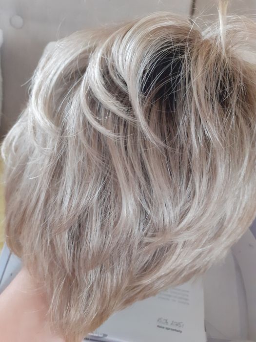 Peruka kolor blond Nowa