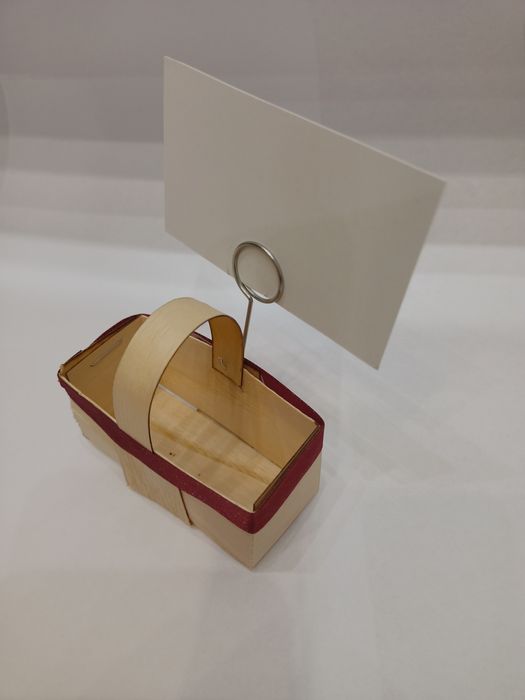 Drewniane podstawki pod winietki w stylu rustykalnym – ślub, chrzciny