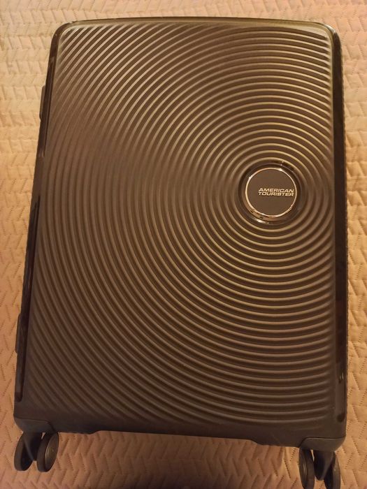 Walizka średnia AMERICAN TOURISTER 67 cm