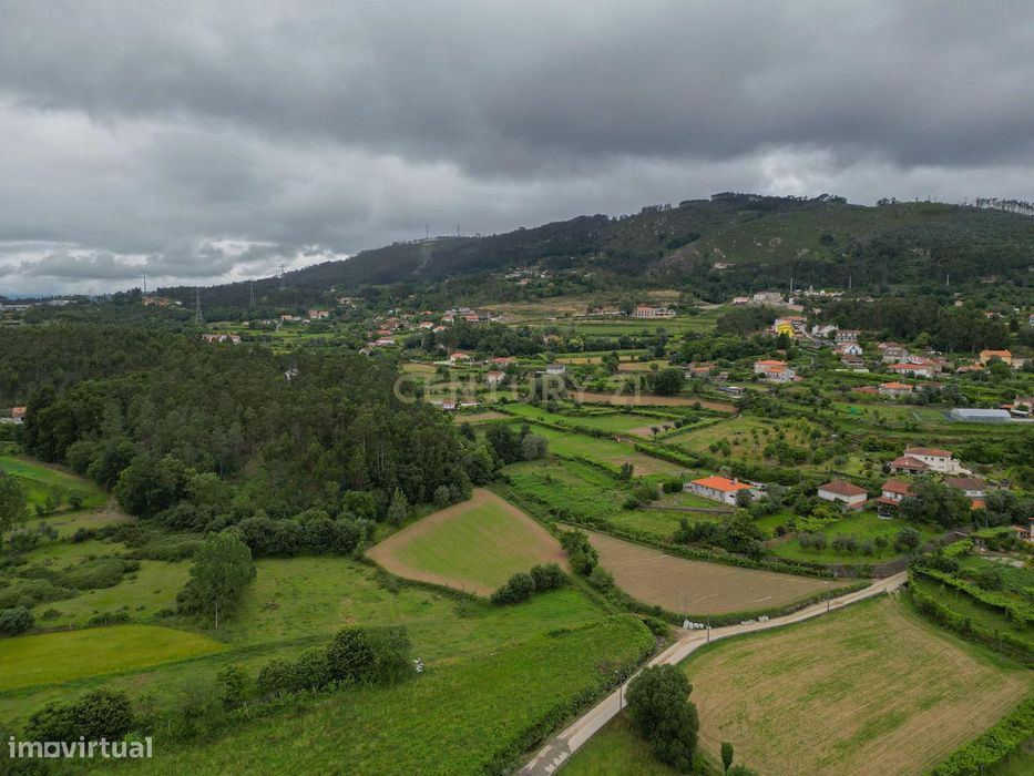 Casa em Ruínas com Jardim em Anais, Ponte de Lima
