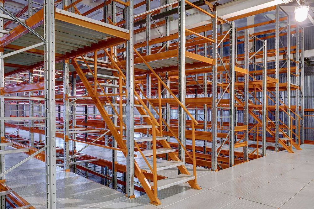 Паллетный стеллаж для склада от производителя мезонин для склада