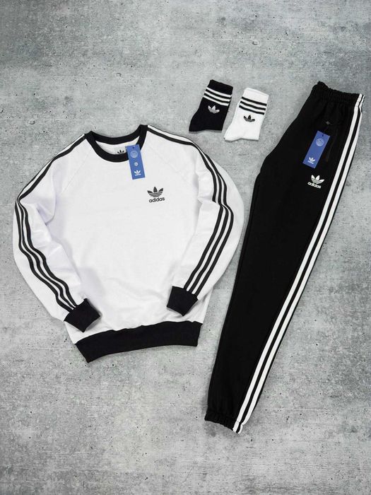 Спортивний костюм чоловічий adidas весна-літо-осінь +2 пари шкарпеток
