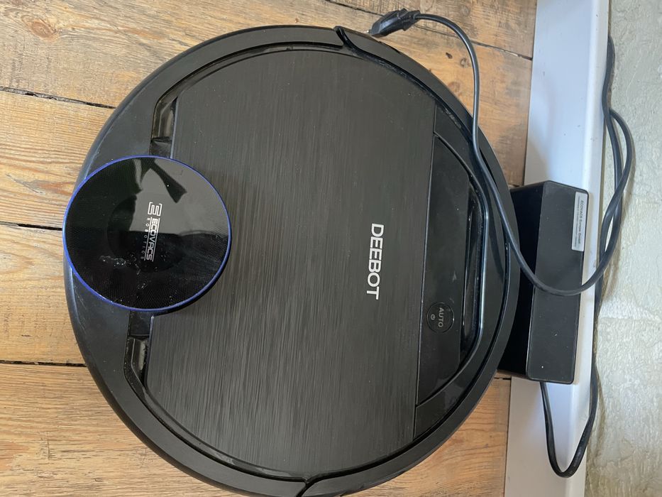 Робот пилосос Debot 920