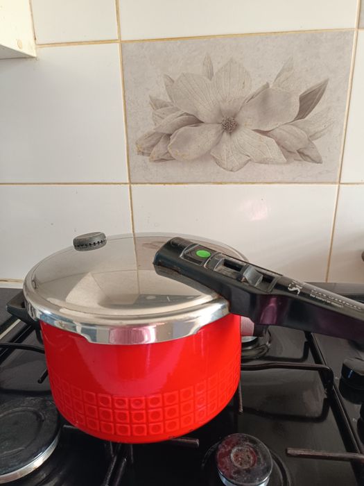Niemiecki Szybkowar Siły Sicomatic T-plus 4,5 Silorgan 22 GAZ