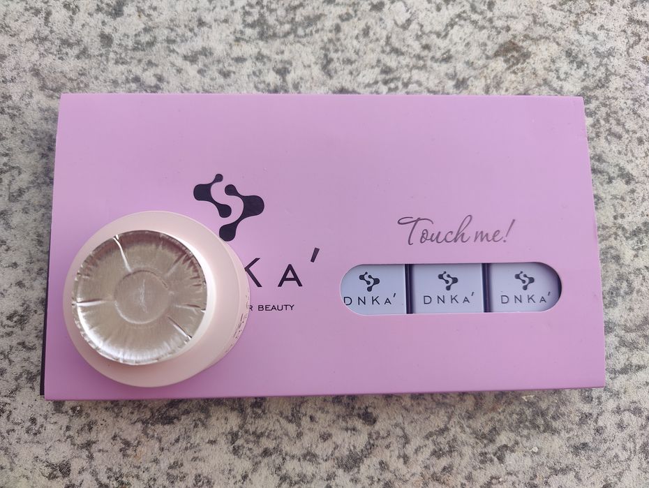 Продам одним лотом набор лаков и билдер гель  04 DNKa