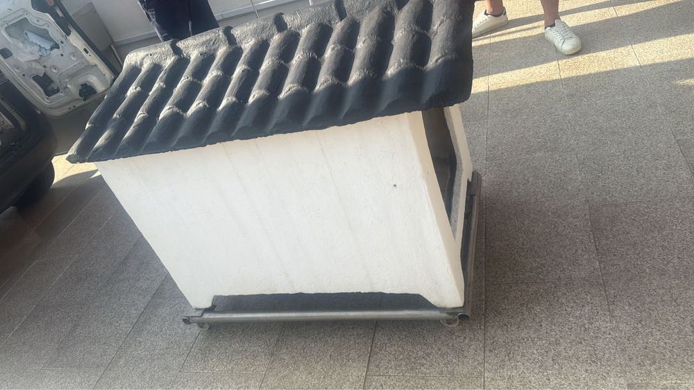 Casota para cão de médio e grande porte