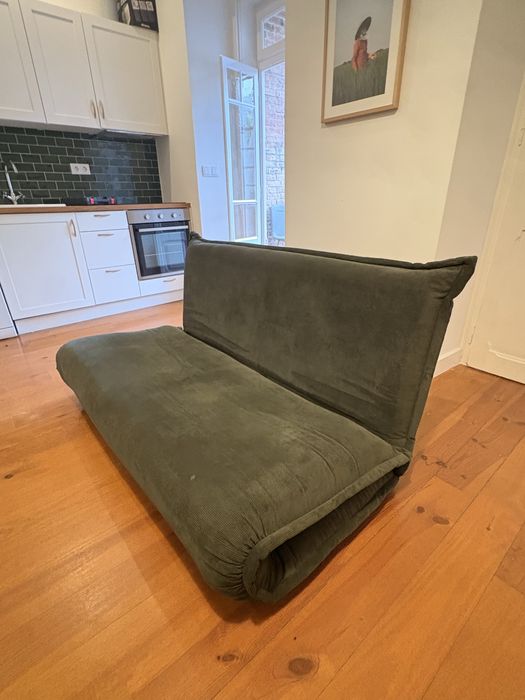 Sofa verde tropa novo