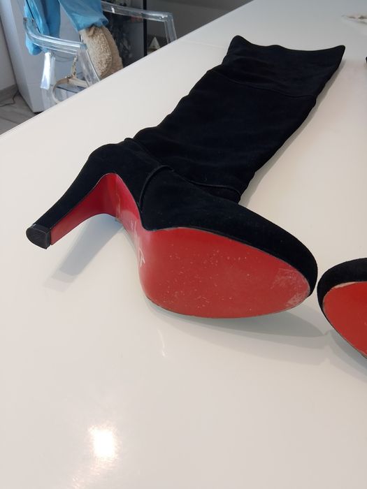 Muszkieterki zamszowe Laboutin