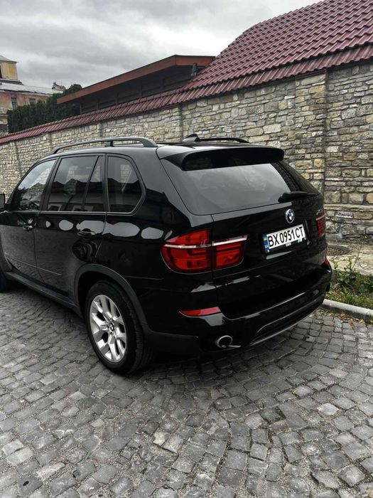 BMW X5   Продам вся в рідні красці
