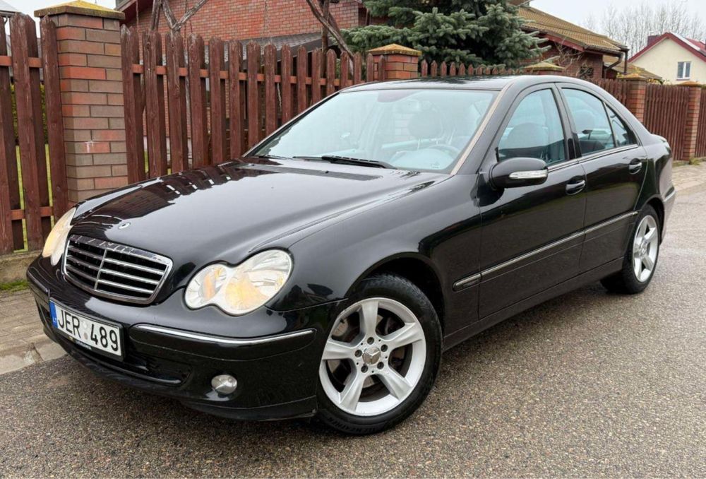 Мерседес С 270 у гарному стані