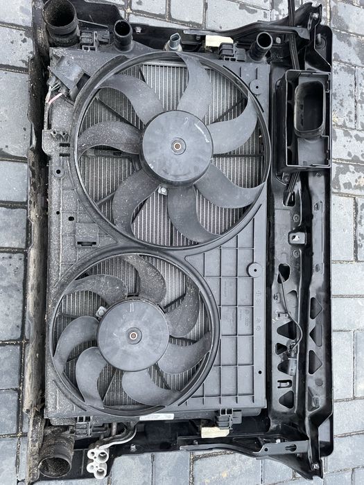 Komplety pas przedni do vw polo 6R 2013 rok