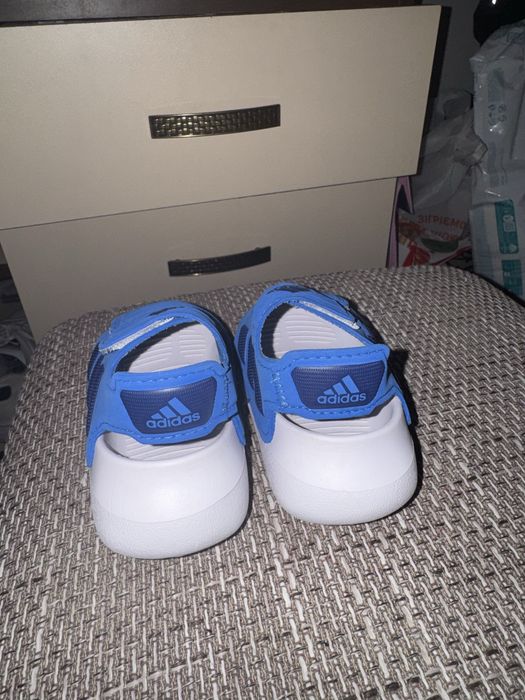 Босоніжки adidas оригінал 11 см