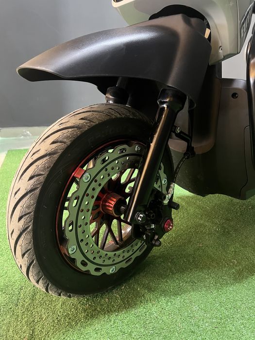 Електроскутер CORSO Ride