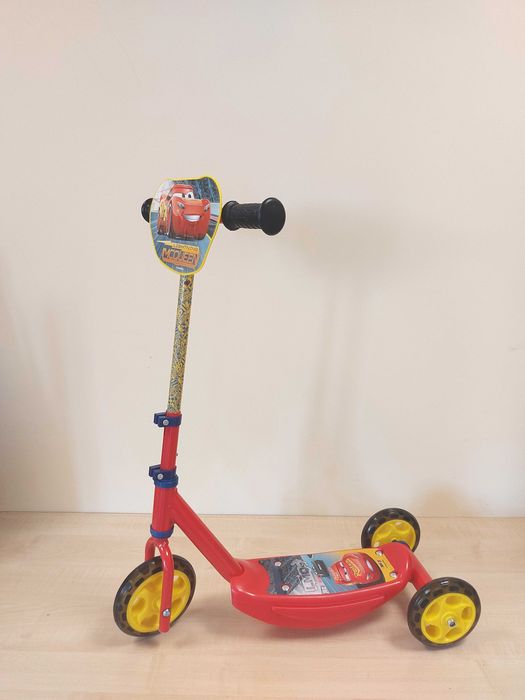 Hulajnoga trójkołowa Smoby Auta Cars Czerwony