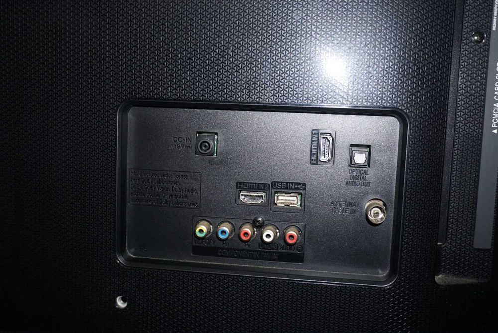 TV LG preta em excelente estado + comando