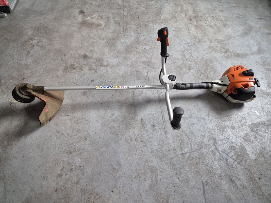 Kosa spalinowa, wykaszarka Stihl FS260