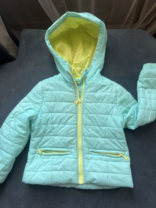 Курточка весняна