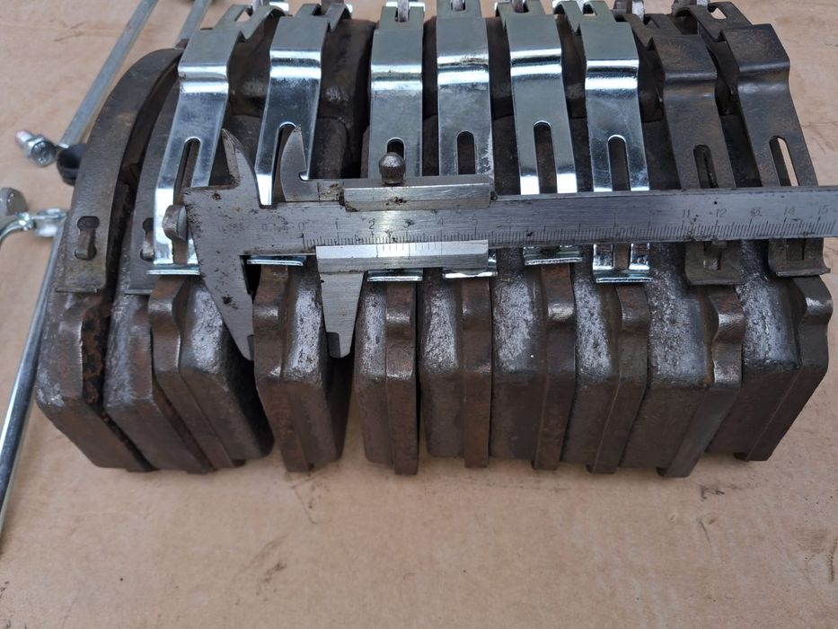 Гальмівні колотки до напів прицепа SHMITS