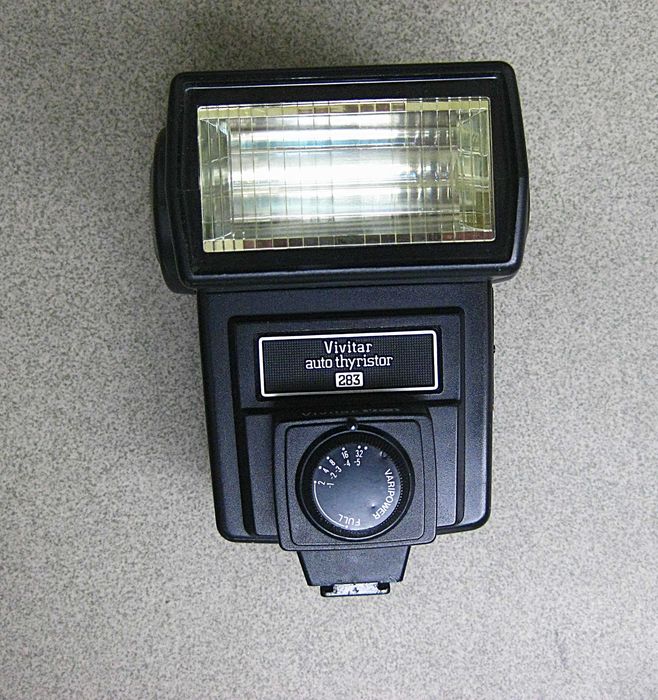 Vivitar Auto Thyristor 283 Variopower-Lampa błyskowa