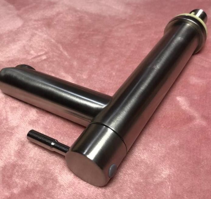 Torneira de lavatório de casa de banho de um único furo+ mangueira