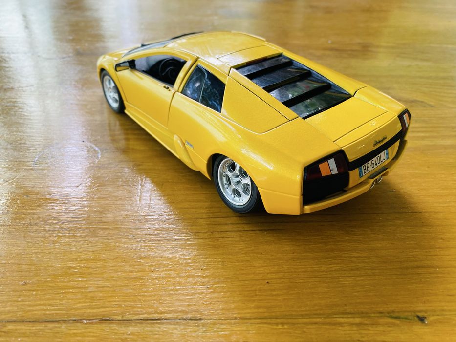 Lamborghini Murciélago. Burago (Італія) 1:18