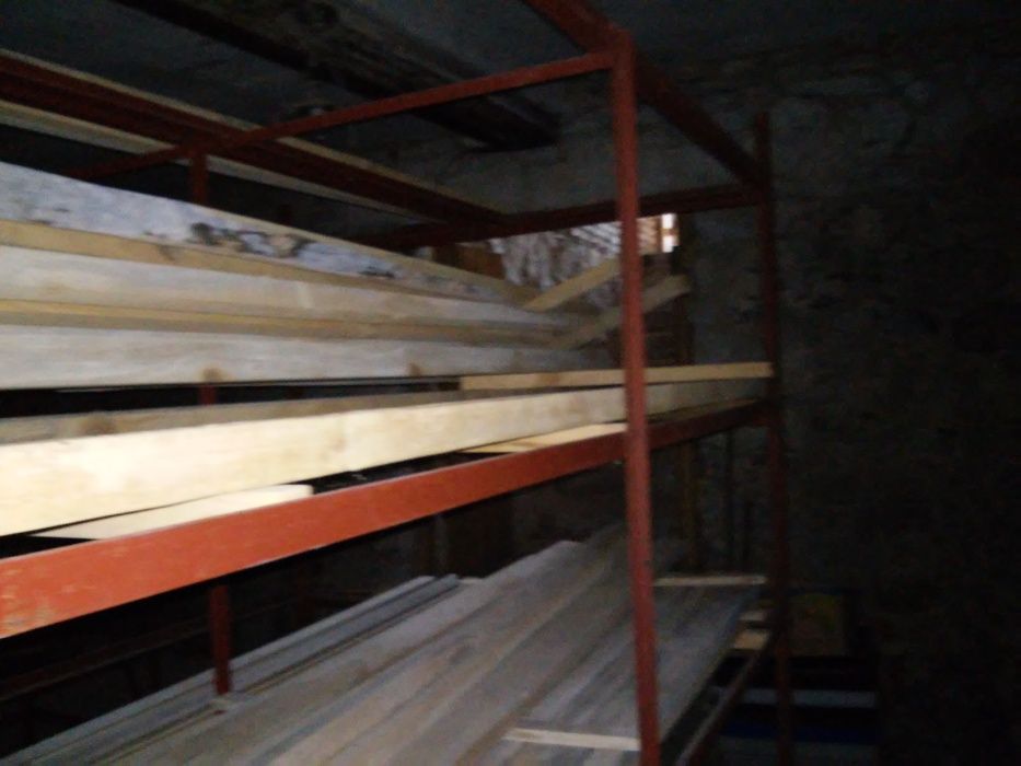 Продаж ангару з підвалом та офісним приміщенням (462 кв.м)