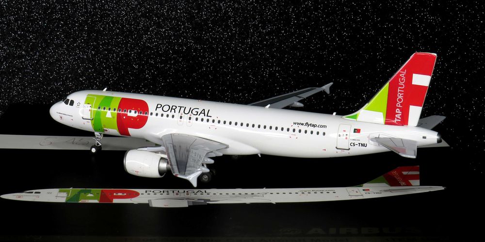 TAP Air Portugal Airbus A320-214 CS-TNU Columbano Bordalo Pinheiro