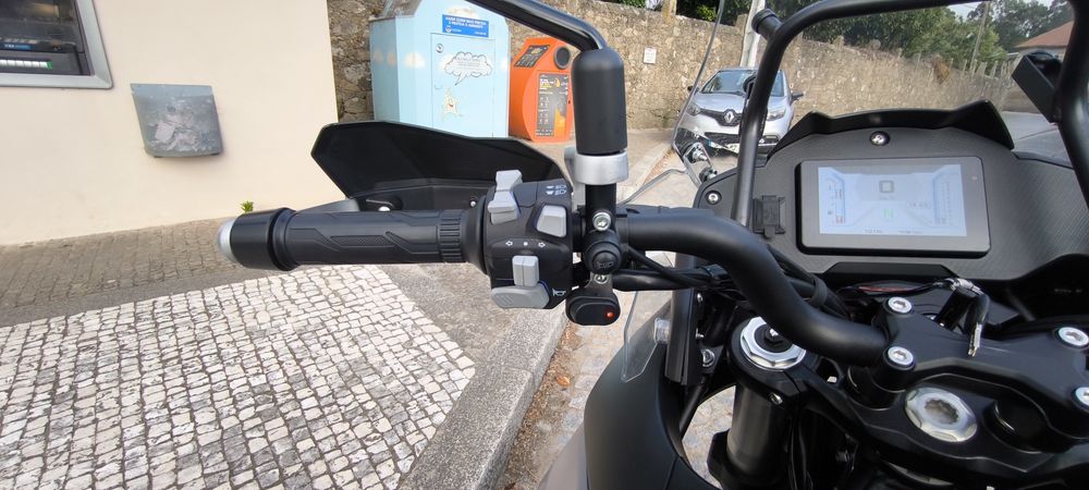 Mota Qj 700 SRT 2025