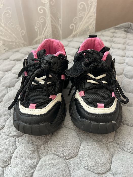 Кросівки, на дівчинку, взуття