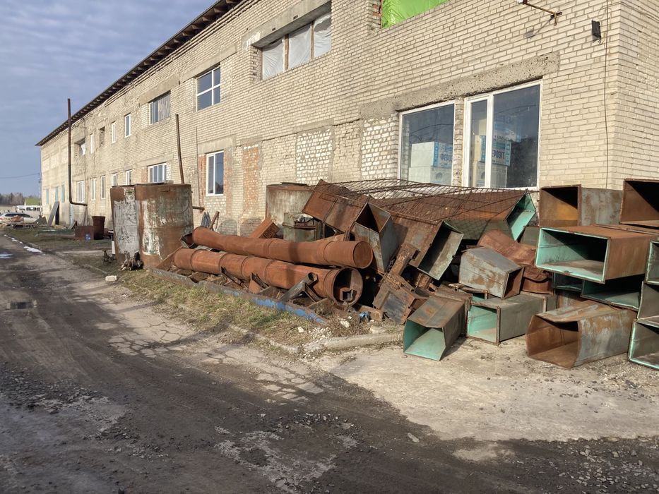 Продам приміщення для виробництва або складів