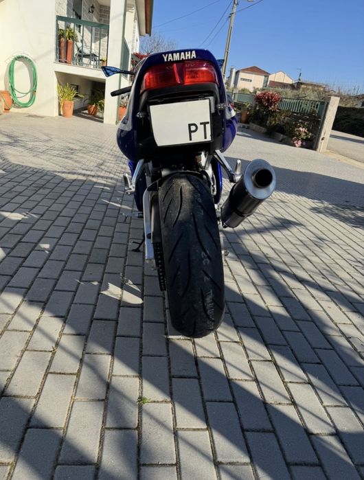 Yamaha r6.
