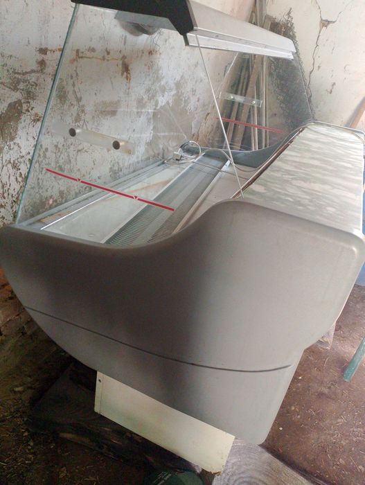 Холодильна вітрина