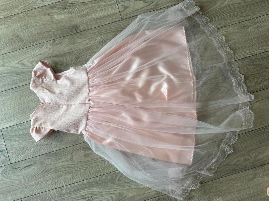 Продам пляття для дівчинки