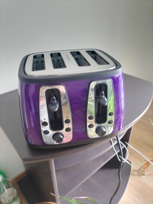 Toster poczwórny Russell Hobbs fiolet wysylka