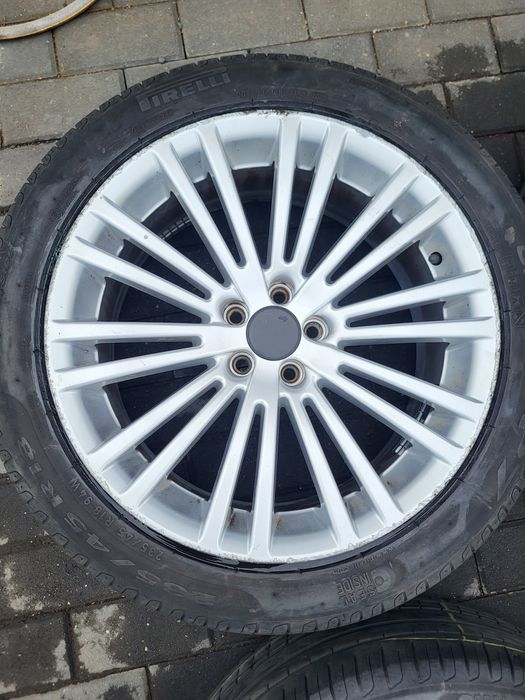 Alufelgi 18' 5x100 VW 235/45/18 Pirelli
