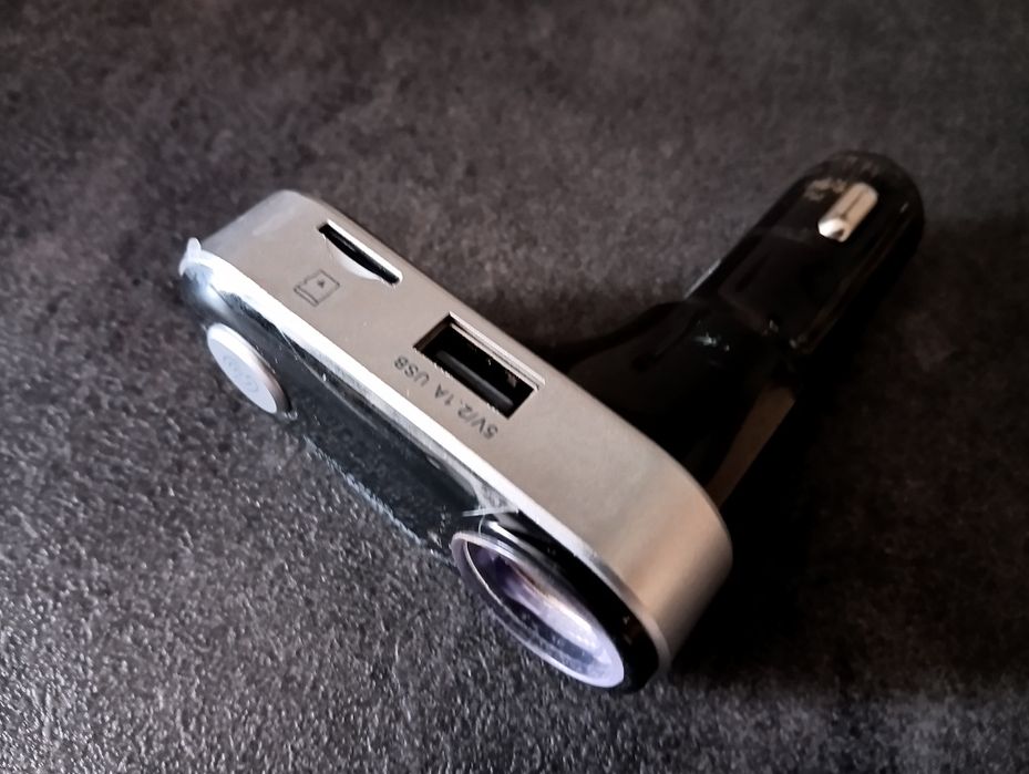 Zestaw głośnomówiący - Adapter Bluetooth - Radio FM - Telefon