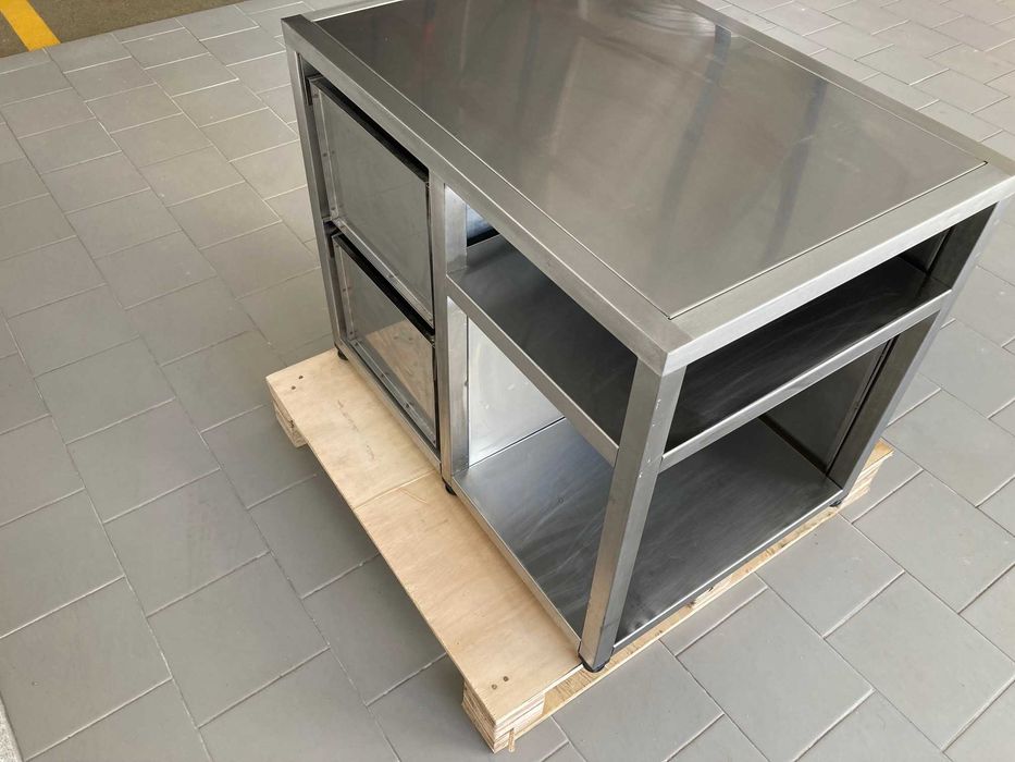 móvel inox com gavetas e porta pivotante como novo