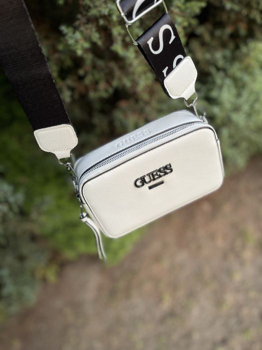 Жіноча сумка Guess