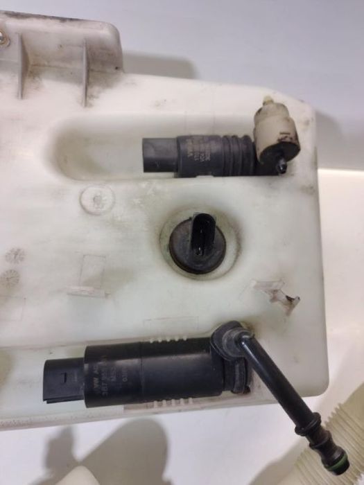Deposito Limpa Vidros Faróis Xenon VW Golf 5 V mk5
